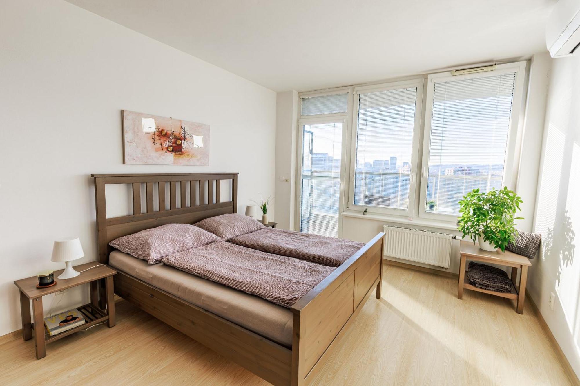 Sunny Apartment With Amazing Terrace On The 13Th Floor Near City Center Bratislava Dış mekan fotoğraf